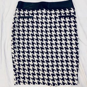 Fenn Wright Manson Houndstooth Pencil Skirt size 8